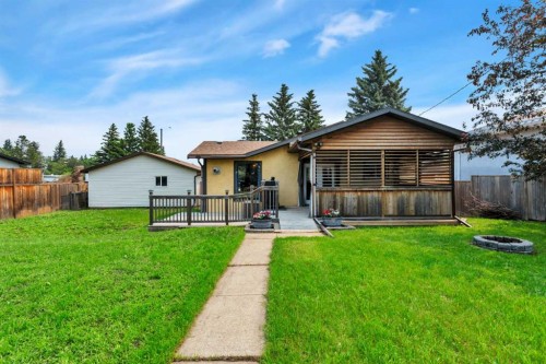 5108 49 Street, Clive, AB - Outdoor