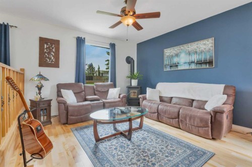 5108 49 Street, Clive, AB - Indoor Photo Showing Living Room