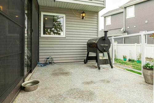 9 Henner'S Outlook, Lacombe, AB - Outdoor With Exterior