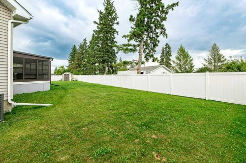 9 Henner'S Outlook, Lacombe, AB - Outdoor