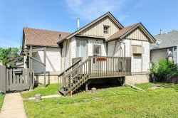 5226 42 Street Camrose, AB T4V 1A8