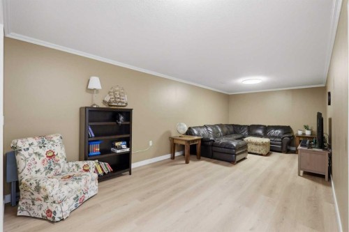 5721 55 Avenue, Lacombe, AB - Indoor