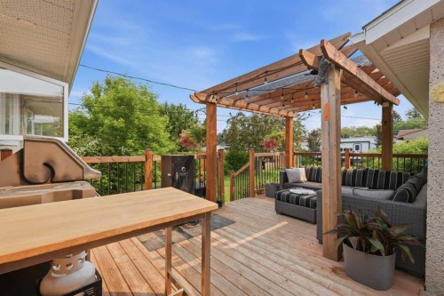 5721 55 Avenue, Lacombe, AB - Outdoor With Deck Patio Veranda With Exterior