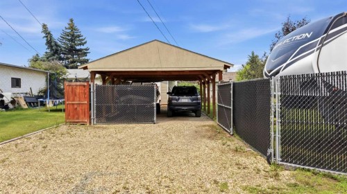 5721 55 Avenue, Lacombe, AB - Outdoor With Deck Patio Veranda