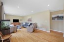 5721 55 Avenue, Lacombe, AB  - Indoor Photo Showing Living Room 
