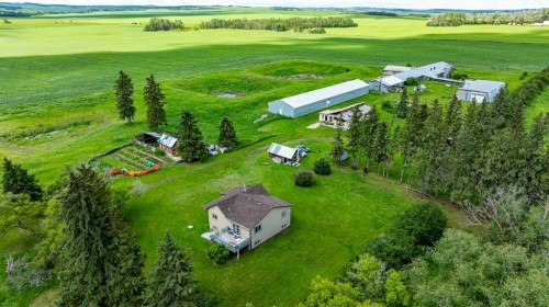 39310 Range Road 250  Rural Lacombe County, AB T0C 0Y0