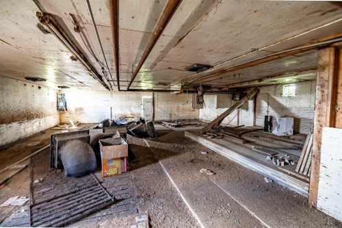 39310 Range Road 250, Rural Lacombe County, AB - Indoor Photo Showing Other Room
