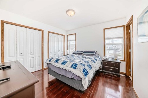 102-6220 Orr Drive, Red Deer, AB - Indoor Photo Showing Bedroom
