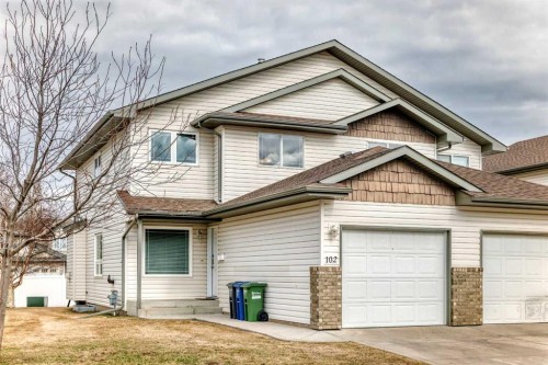 102-6220 Orr Drive, Red Deer, AB - Outdoor