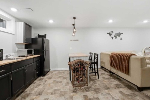 12 Malcolm Crescent, Red Deer, AB 