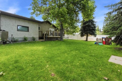 12 Malcolm Crescent, Red Deer, AB 