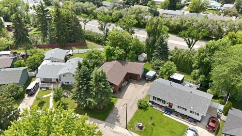 12 Malcolm Crescent, Red Deer, AB 
