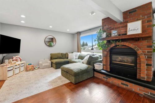 12 Malcolm Crescent, Red Deer, AB 