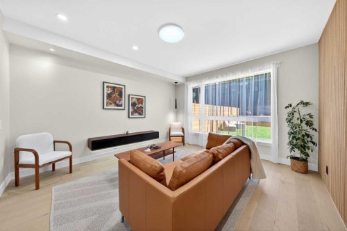 5230 21 Avenue Nw, Calgary, AB 