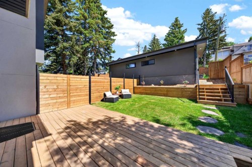 5230 21 Avenue Nw, Calgary, AB 