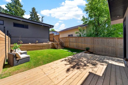 5230 21 Avenue Nw, Calgary, AB 