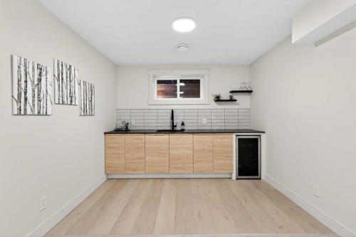 5230 21 Avenue Nw, Calgary, AB 