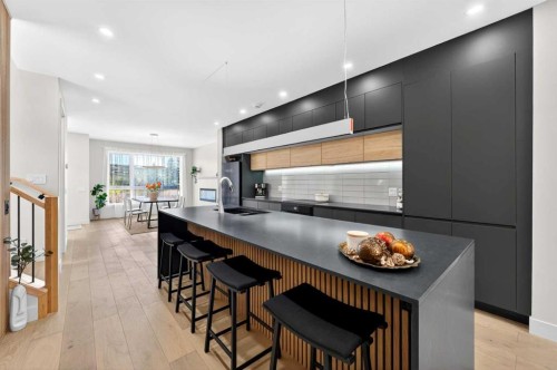5230 21 Avenue Nw, Calgary, AB 