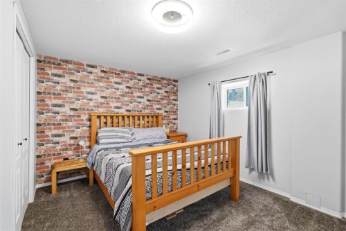 104 Oak Drive, Red Deer, AB 