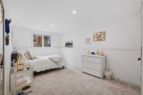 99 Piper Drive, Red Deer, AB - Indoor Photo Showing Bedroom