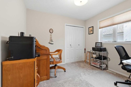 19 Excell Street, Red Deer, AB 