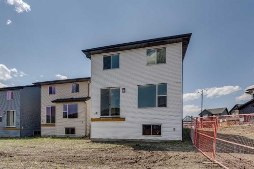 28 Southborough Bay, Cochrane, AB - Outdoor