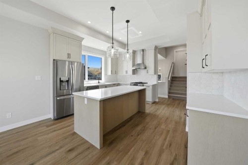 6600 58 Avenue, Innisfail, AB - Indoor Photo Showing Kitchen With Upgraded Kitchen