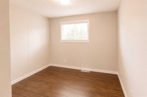 302 Terrace Park, Red Deer, AB - Indoor Photo Showing Other Room