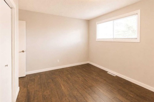 302 Terrace Park, Red Deer, AB - Indoor Photo Showing Other Room