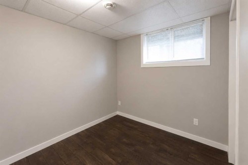 302 Terrace Park, Red Deer, AB - Indoor Photo Showing Other Room