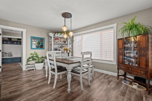 833 10 Avenue Ne, Three Hills, AB - Indoor Photo Showing Dining Room