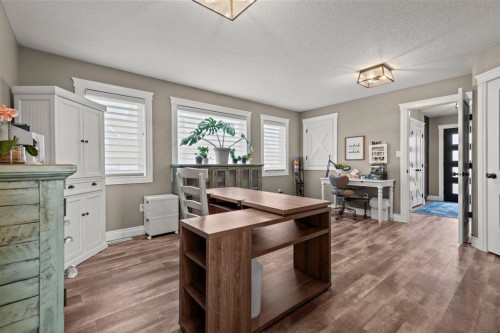 833 10 Avenue Ne, Three Hills, AB - Indoor