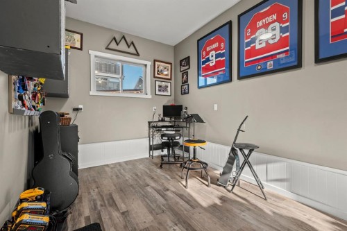 833 10 Avenue Ne, Three Hills, AB - Indoor Photo Showing Other Room