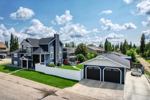 833 10 Avenue Ne, Three Hills, AB - Outdoor