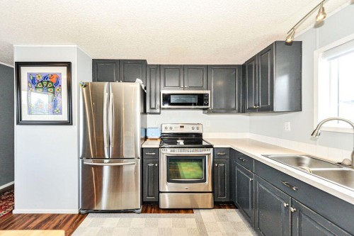 16 Main Street, Edberg, AB - Indoor Photo Showing Kitchen With Stainless Steel Kitchen