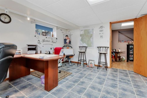 306 Centro Avenue, Alhambra, AB - Indoor Photo Showing Office