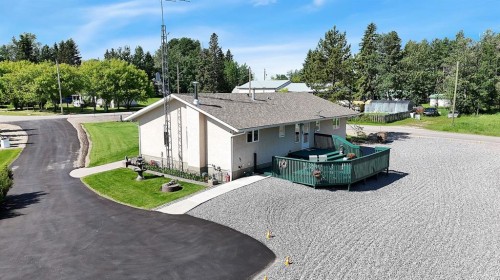 306 Centro Avenue, Alhambra, AB - Outdoor