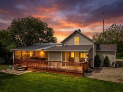 2525 Township Road 382 Rural Red Deer County, AB T0M 0X0