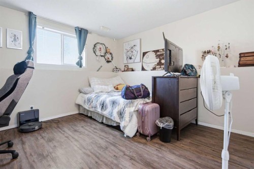 27 Iverson Close, Red Deer, AB 