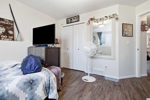 27 Iverson Close, Red Deer, AB 