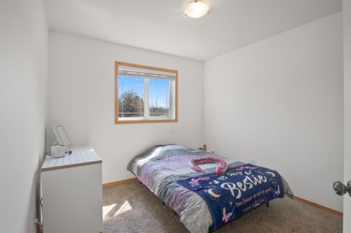 32 Kendrew Drive, Red Deer, AB 