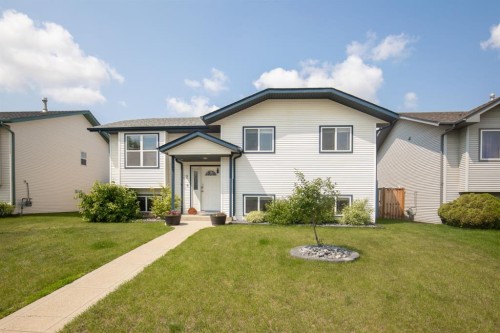 32 Kendrew Drive, Red Deer, AB 