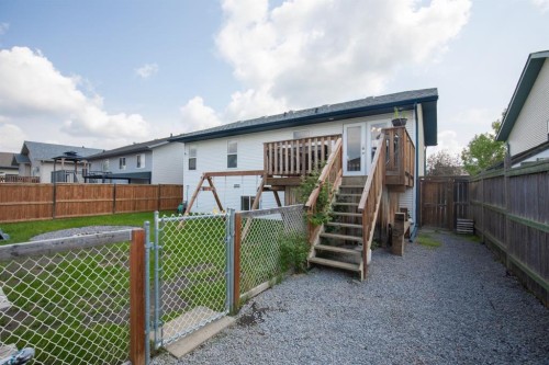 32 Kendrew Drive, Red Deer, AB 