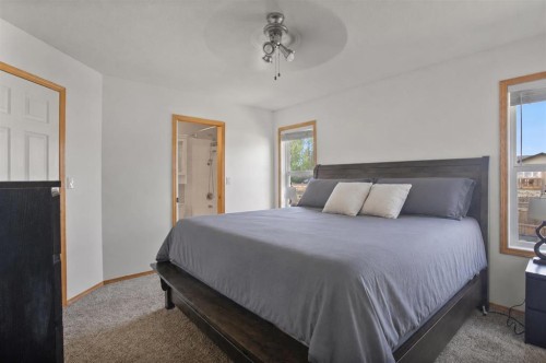 32 Kendrew Drive, Red Deer, AB 