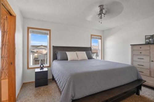 32 Kendrew Drive, Red Deer, AB 