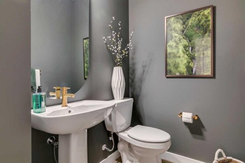 64 Creekstone Manor Sw, Calgary, AB 