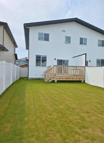 22 Earl Close, Red Deer, AB 