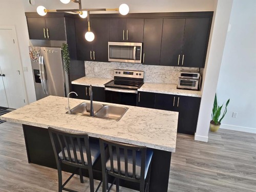 22 Earl Close, Red Deer, AB 