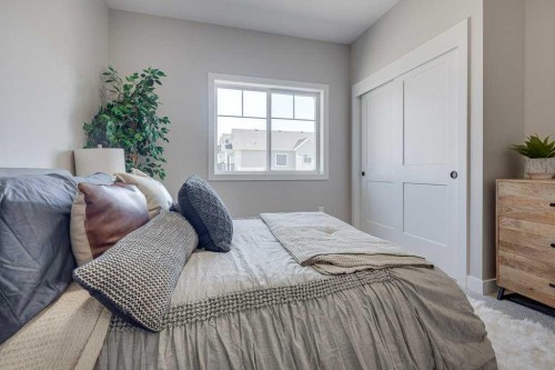 3 Gray Close, Sylvan Lake, AB - Indoor Photo Showing Bedroom