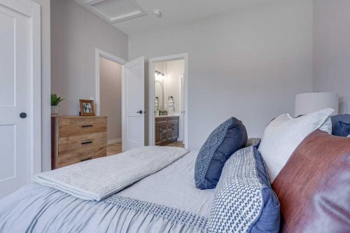 3 Gray Close, Sylvan Lake, AB - Indoor Photo Showing Bedroom